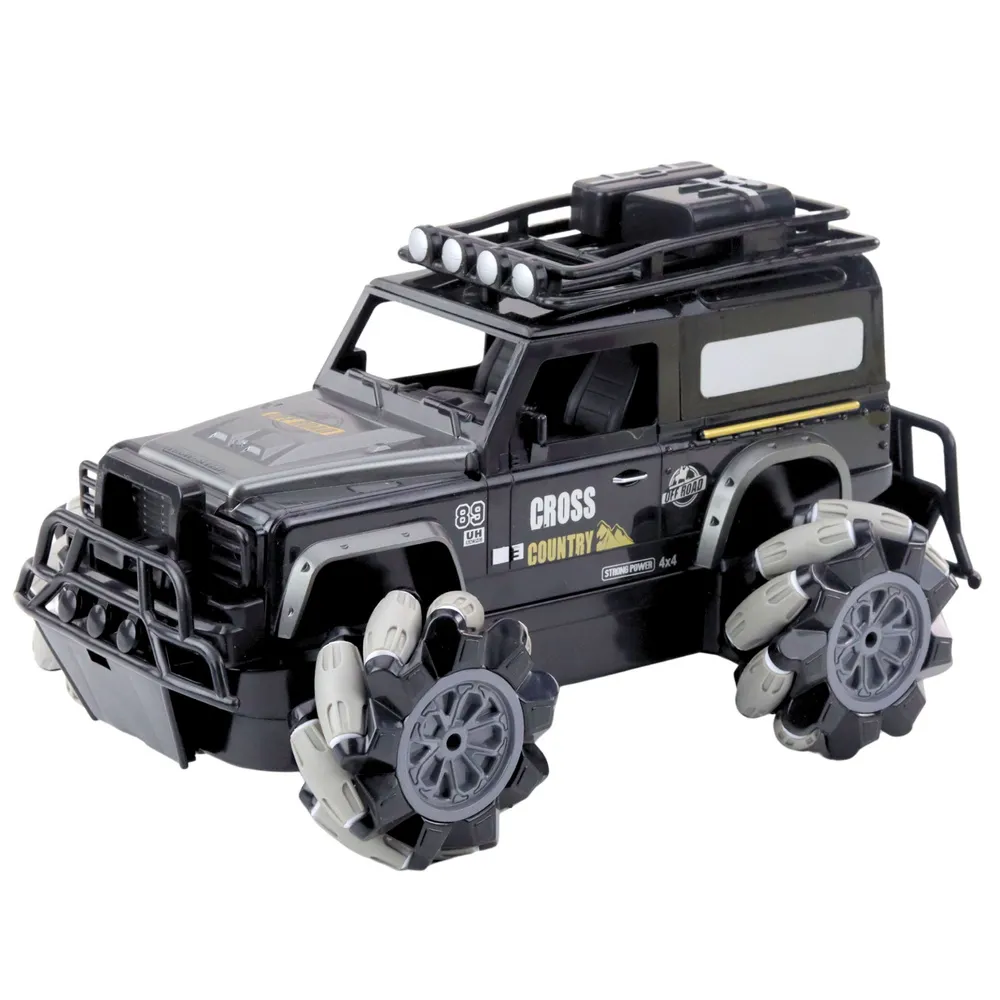 Czarny model samochodu RC w trakcie obrotu o 360 stopni