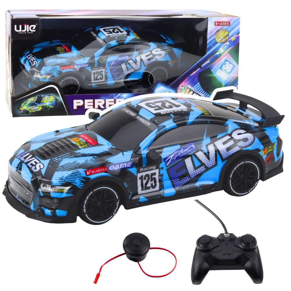 Niebieskie autko RC z pilotem w sportowej stylistyce