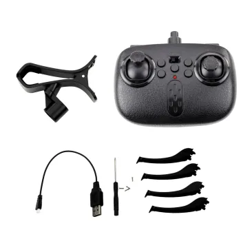 Widok Drona Y30 wykonującego obrót 360 stopni na tle nieba