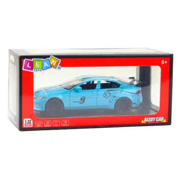 Zbliżenie na metalowego Jaguara zabawkę z funkcją dźwięków i świateł