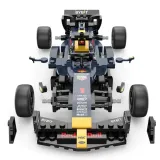 Widok złożonego bolidu Red Bull Racing RB19 z klocków konstrukcyjnych