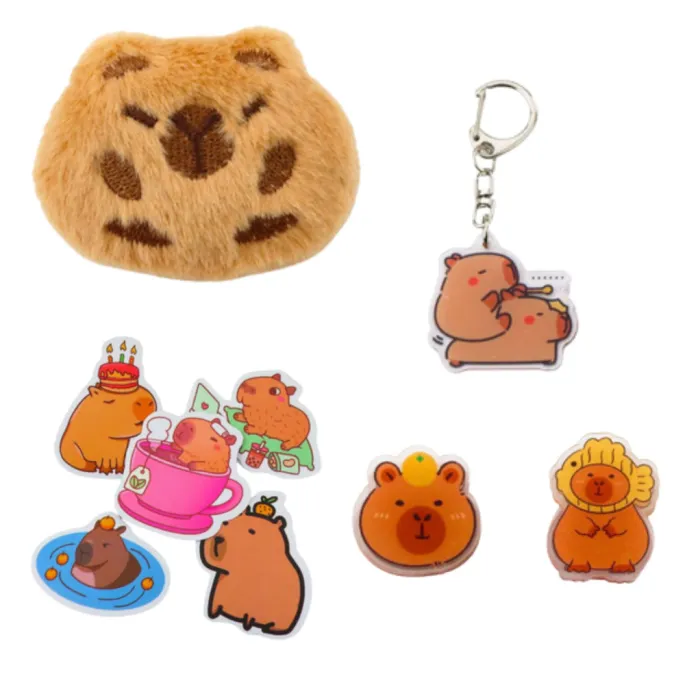 Pojemny piórnik szkolny z motywem kapibary i przezroczystą kieszonką na froncie