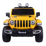 Nowoczesny pojazd na akumulator FT-938 4x4 żółty lakierowany w ogrodzie