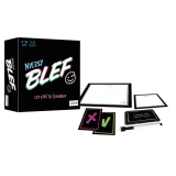 Plansza i akcesoria do gry Niezły Blef marki Trefl rozłożone na stole