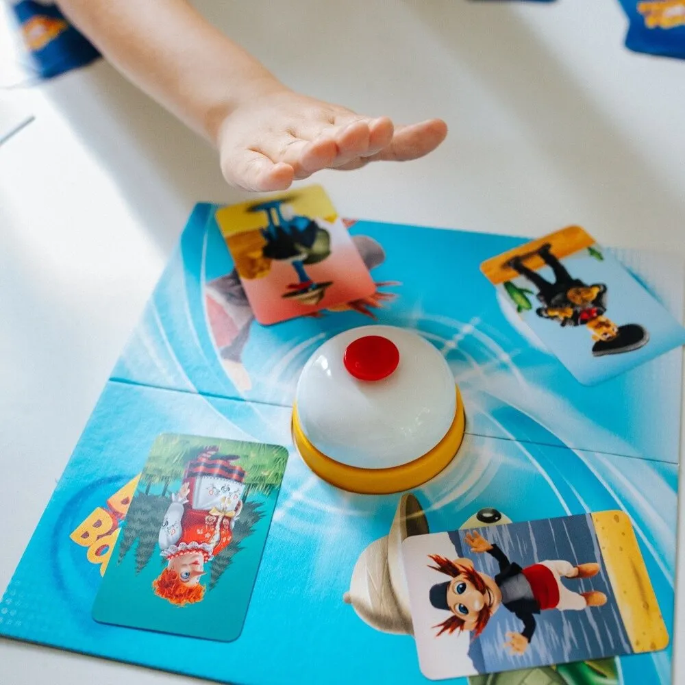 Dzieci grające w Boom Boom Rodzina Treflików