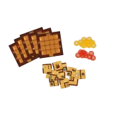 Elementy gry Tajemnicze Podziemia Trefl rozłożone na stole