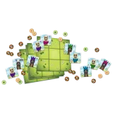 Karty zwierząt z gry Lamy i Alpaki ułożone na planszy