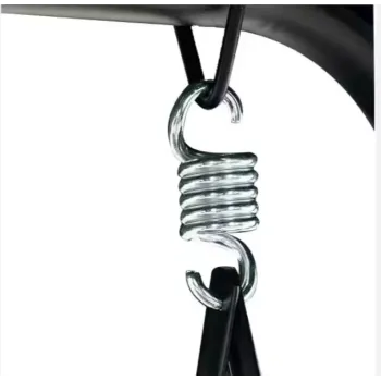 Szara huśtawka ogrodowa z funkcją rozkładania i przestronnym siedziskiem