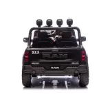 Detale dashboardu pojazdu RAM ZB629-P Policja