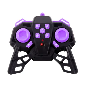 Zbliżenie na efekt dymu i nowoczesne oświetlenie LED w aucie RC