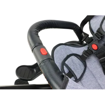 Szary rowerek trójkołowy PRO550 z regulowanymi podnóżkami, zdjęcie produktu