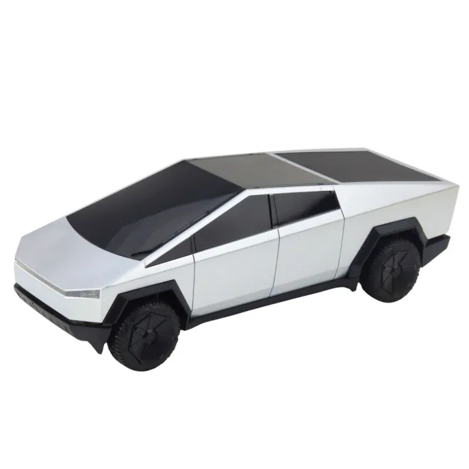 Zdalnie sterowany RC Pickup Truck z reflektorami LED - widok z przodu