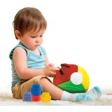 Kolorowa piłka sensoryczna Clementoni wspierająca rozwój dziecka