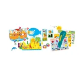 Dziecko bawi się mówiącym piórem i grami edukacyjnymi Clementoni