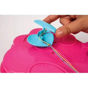 Wyplatanie bransoletek przyjaźni za pomocą ramki i instrukcji