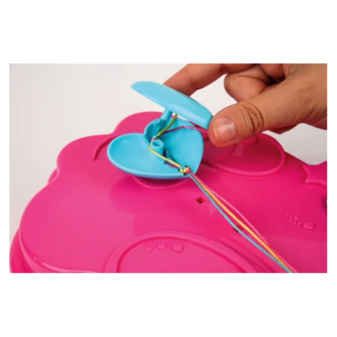 Wyplatanie bransoletek przyjaźni za pomocą ramki i instrukcji