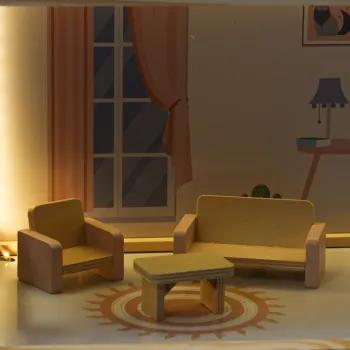 Drewniany domek z piętrową konstrukcją i mebelkami w środku