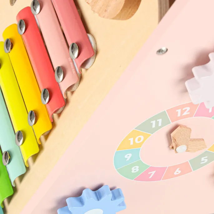 Bezpieczny pchacz drewniany z funkcją liczydła dla małych dzieci