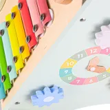 Drewniany chodzik z liczydłem i akcesoriami muzycznymi dla dziecka