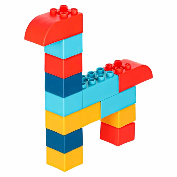 różnokolorowe klocki do budowy modeli do samodzielnego skręcania