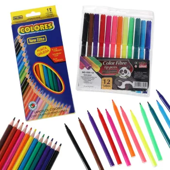 Stolik z projektorem i arkuszami wzorów do kreatywnej zabawy