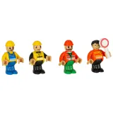 Widok całościowy na rozłożony tor kolejowy z elementami budowy