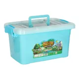 Pakowanie zestawu zwierząt do praktycznej skrzynki