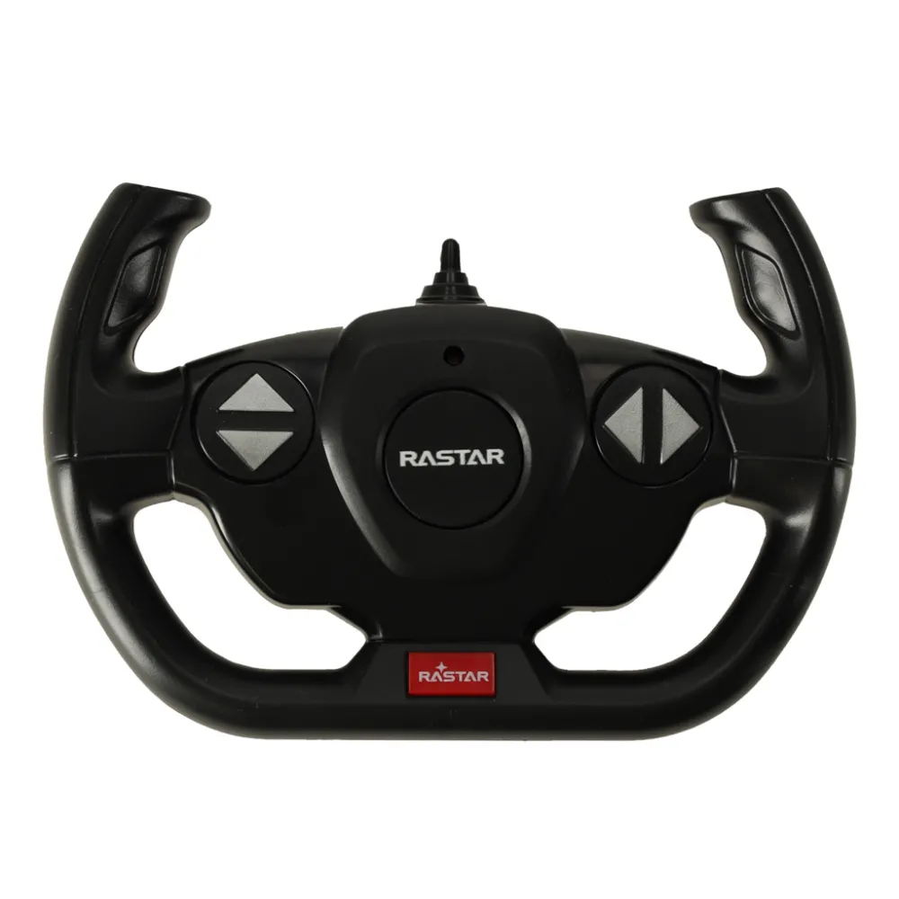 Czarny model Porsche Cayenne Turbo z pilotem w eleganckim wydaniu