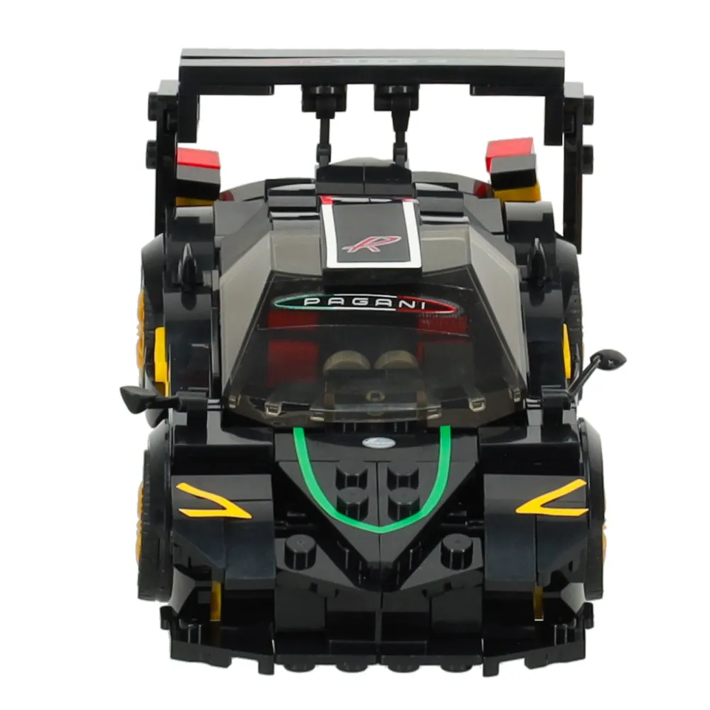 Szczegółowe elementy Pagani Zonda R klocki Rastar w zbliżeniu