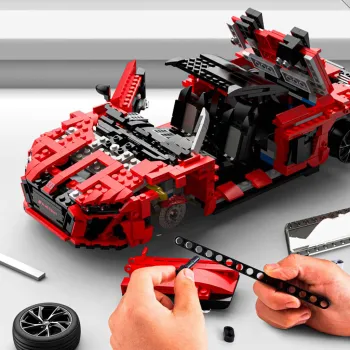 Zabawka edukacyjna dla dzieci od 8 lat – Audi R8 Spyder w klockach