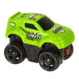 Samochodzik jadący do góry nogami na torze magnetycznym