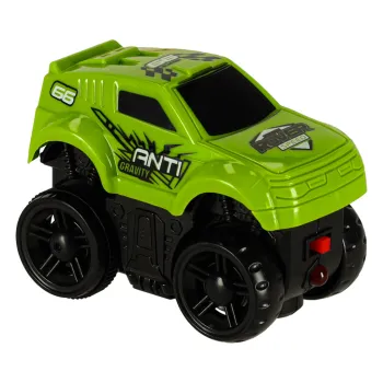 Ekstremalny tor – autko jadące do góry nogami dzięki magnesom