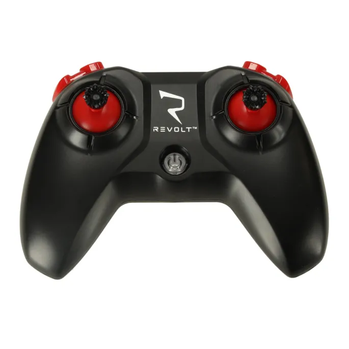 Czołgi RC podczas jazdy po różnych powierzchniach domowych