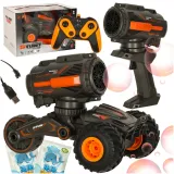 Zdalnie sterowany samochód RC Stunt puszczający bańki na zewnątrz