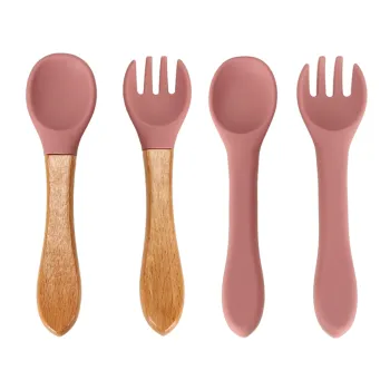 Bezpieczny komplet naczyń silikonowych z kubkiem 2w1 i śliniakiem