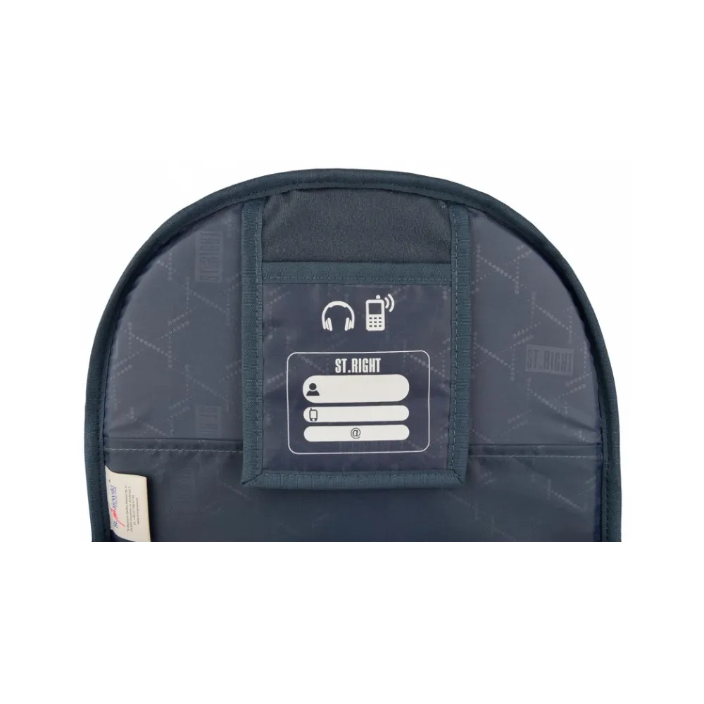 Pojemny i wygodny plecak młodzieżowy czarny, cztery komory