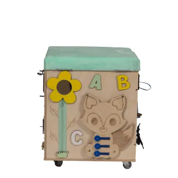 Solidna pufa edukacyjna LAS z kółeczkami łatwa do przesuwania