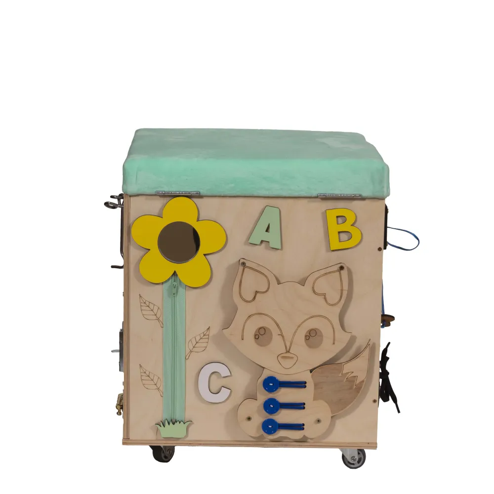 Solidna pufa edukacyjna LAS z kółeczkami łatwa do przesuwania