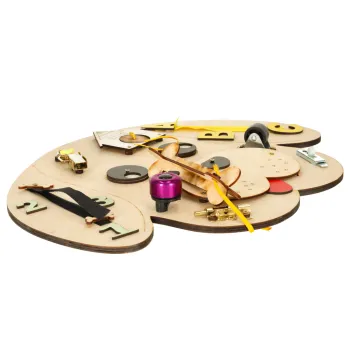 Tablica edukacyjna z cyferkami, literkami i sorterem w motywie psa