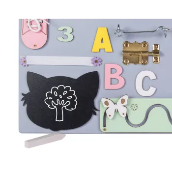 Bezpieczna tablica manipulanacyjna dla dzieci z elementami do nauki sznurowania