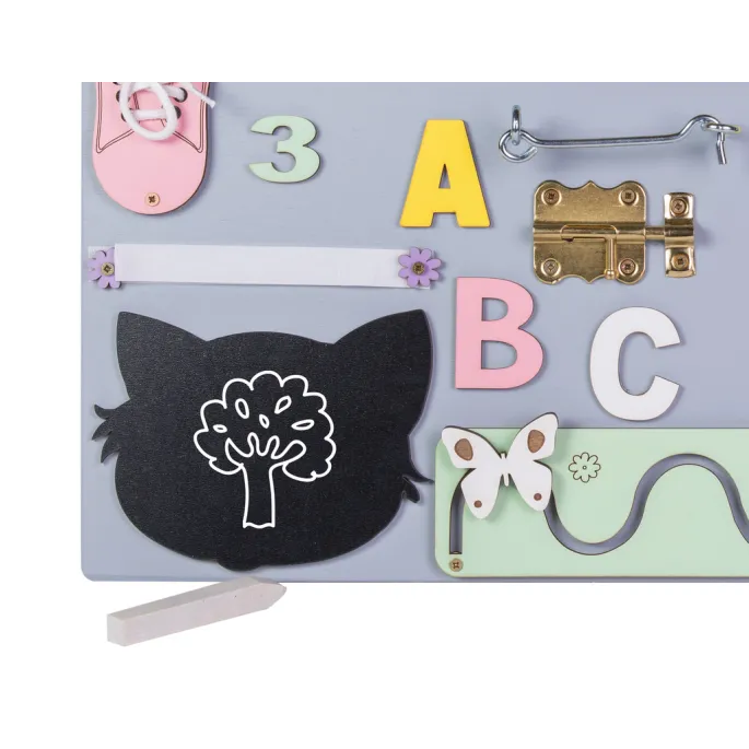 Bezpieczna tablica manipulanacyjna dla dzieci z elementami do nauki sznurowania