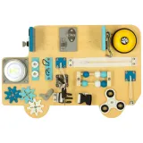 Zbliżenie na zamki i kluczyki na tablicy LULILO BUSO