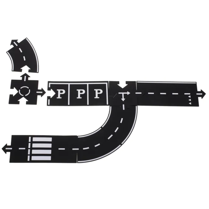 Dziecko bawiące się układaną drogą z puzzli kreatywnych 40 elementów