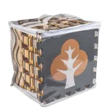 Piankowa mata edukacyjna 143x143 cm z 36 elementami ułożona na podłodze