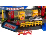 Elementy zestawu – rampy, szlabany i znaki drogowe dla większej zabawy