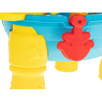 Mała łódka i figurka pirata w zestawie do stolika wodnego