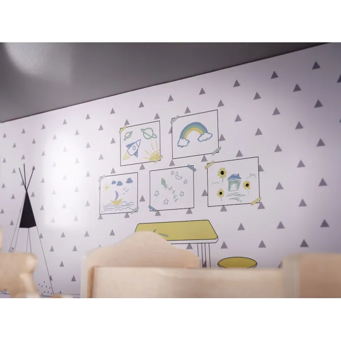 Zestaw szarego domku dla lalek z drewnianymi mebelkami