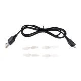 Widok boczny na lecącego mini drona Syma X20P z LED