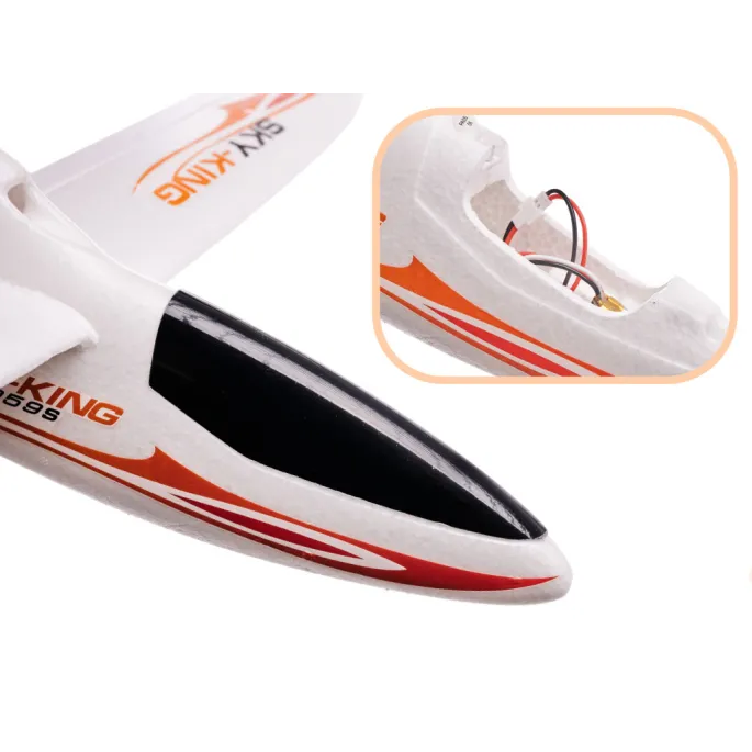 Samolot RC WLtoys Sky King F959S podczas pracy na świeżym powietrzu