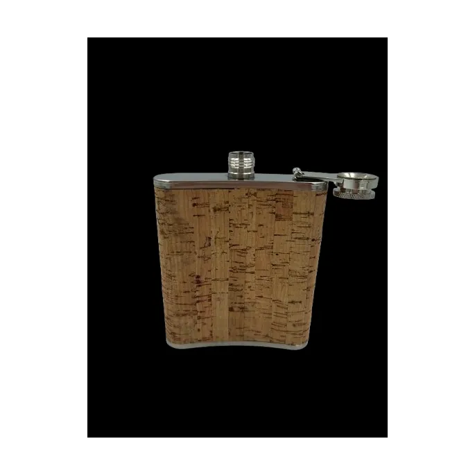 Wytrzymała piersiówka z ergonomicznym kształtem, idealna na wycieczki i plener